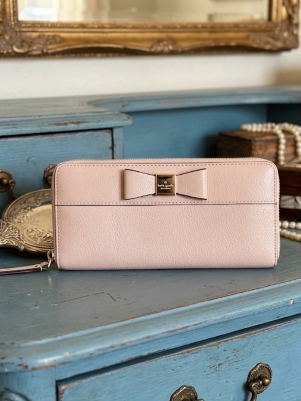 Kate Spade New York Nisha Renny Drive Blush Bow Zip Wallet